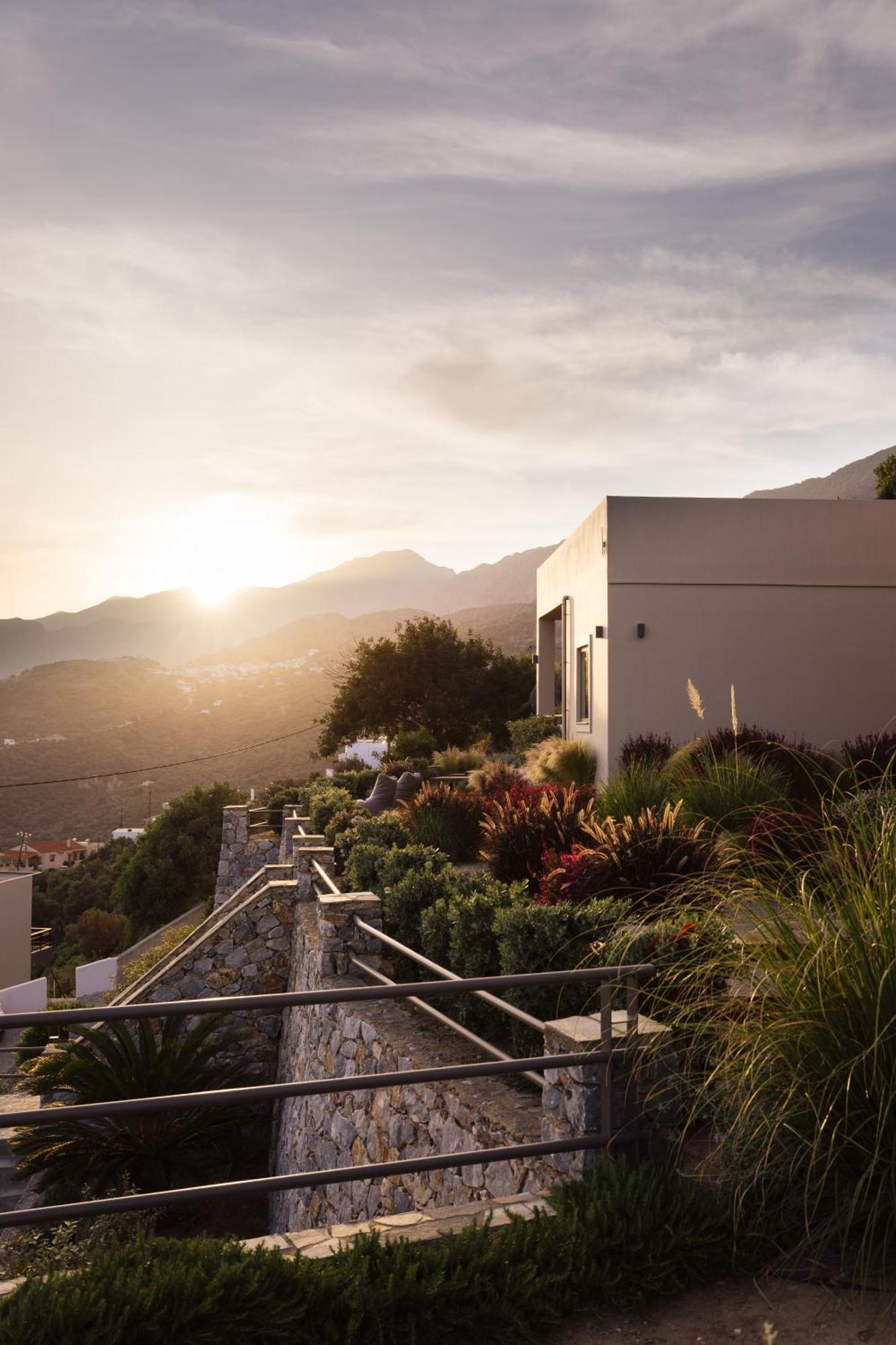 Villa Stella Suites Плакиас Экстерьер фото