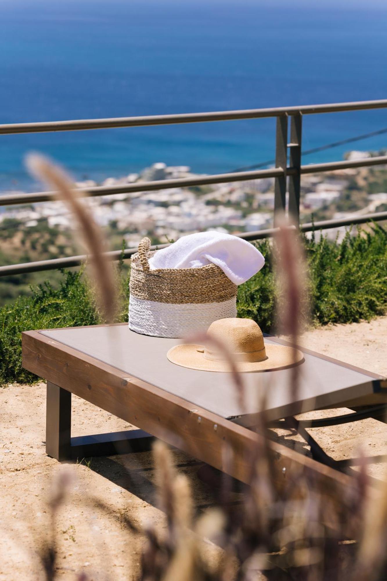 Villa Stella Suites Плакиас Экстерьер фото